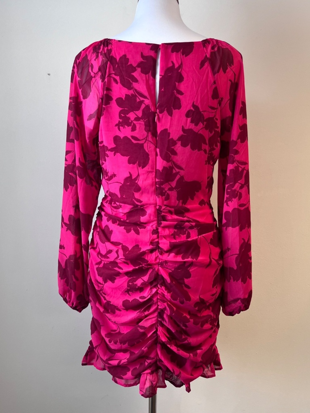 LUSH Ruched Floral Mini Dress - Picture 4 of 5